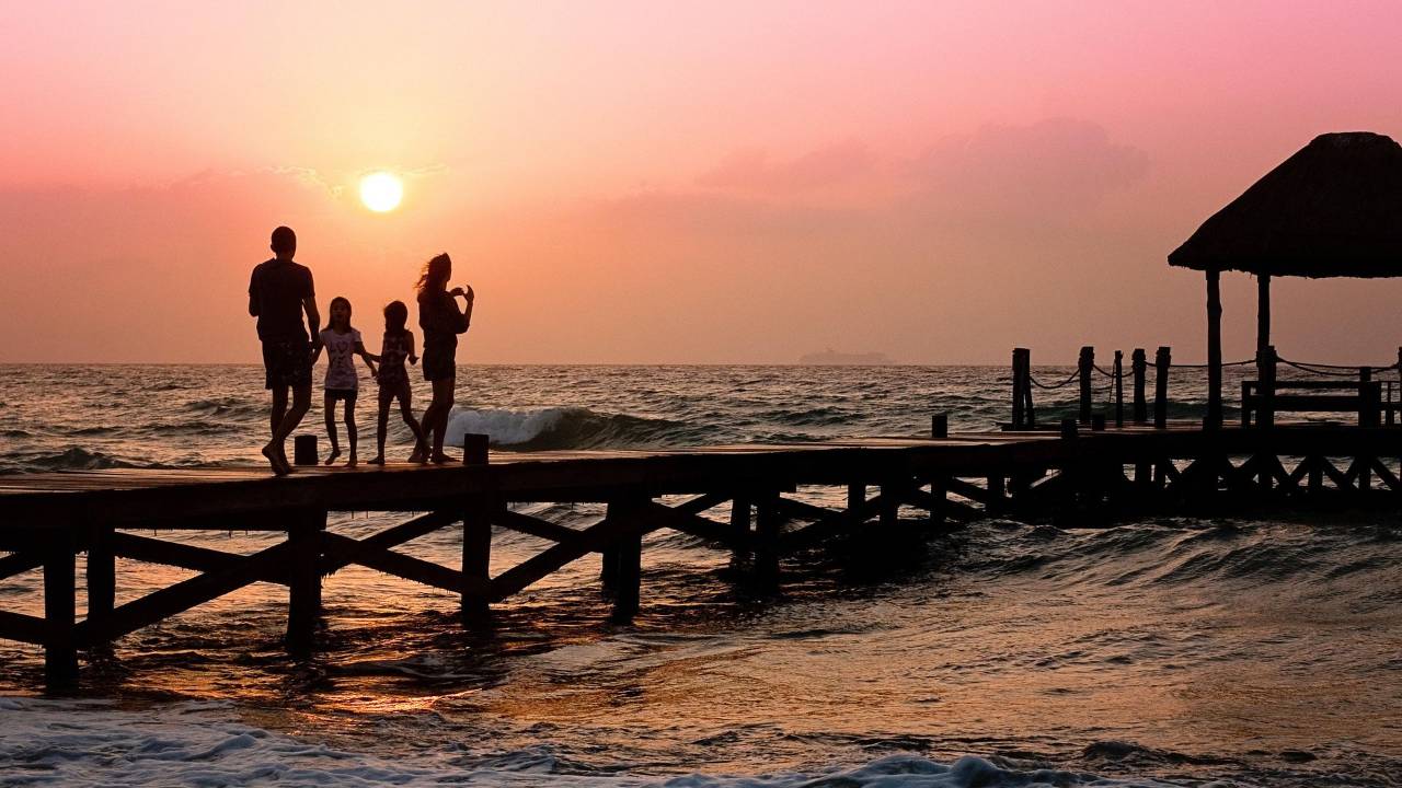 Breaking the Chains: How to Identify and Heal Generational Trauma — Generational Patterns article from Prayer Power Ministries
